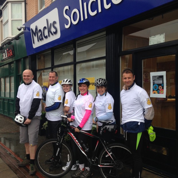 MiddlesbroughSolsCompleteCharityBikeRide